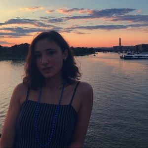 Meet your Posher, Eva